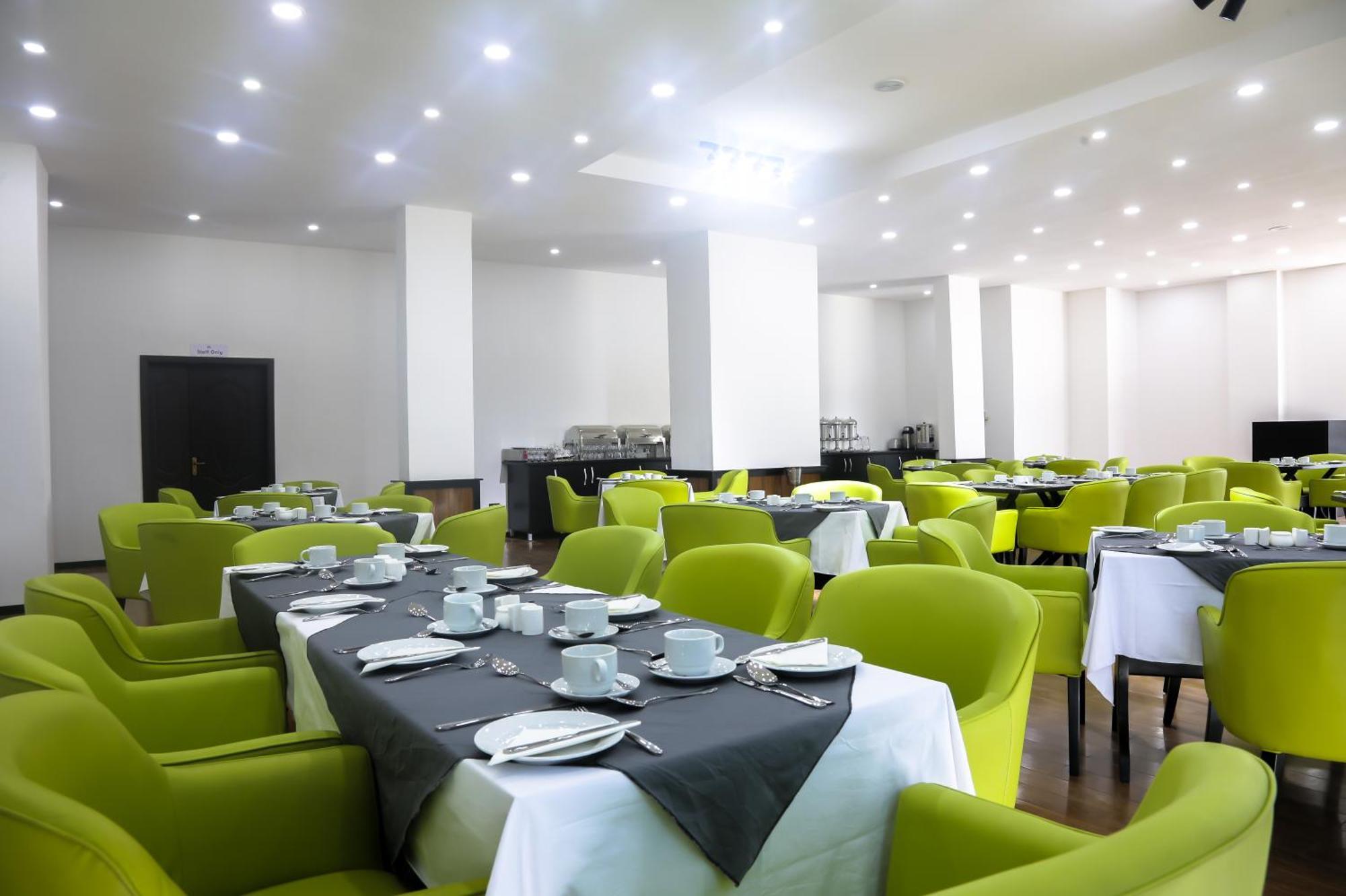 BON Hotel Ikeja Residence Bagian luar foto
