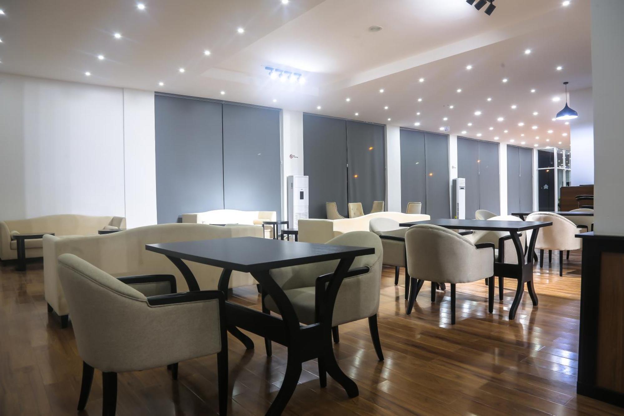 BON Hotel Ikeja Residence Bagian luar foto