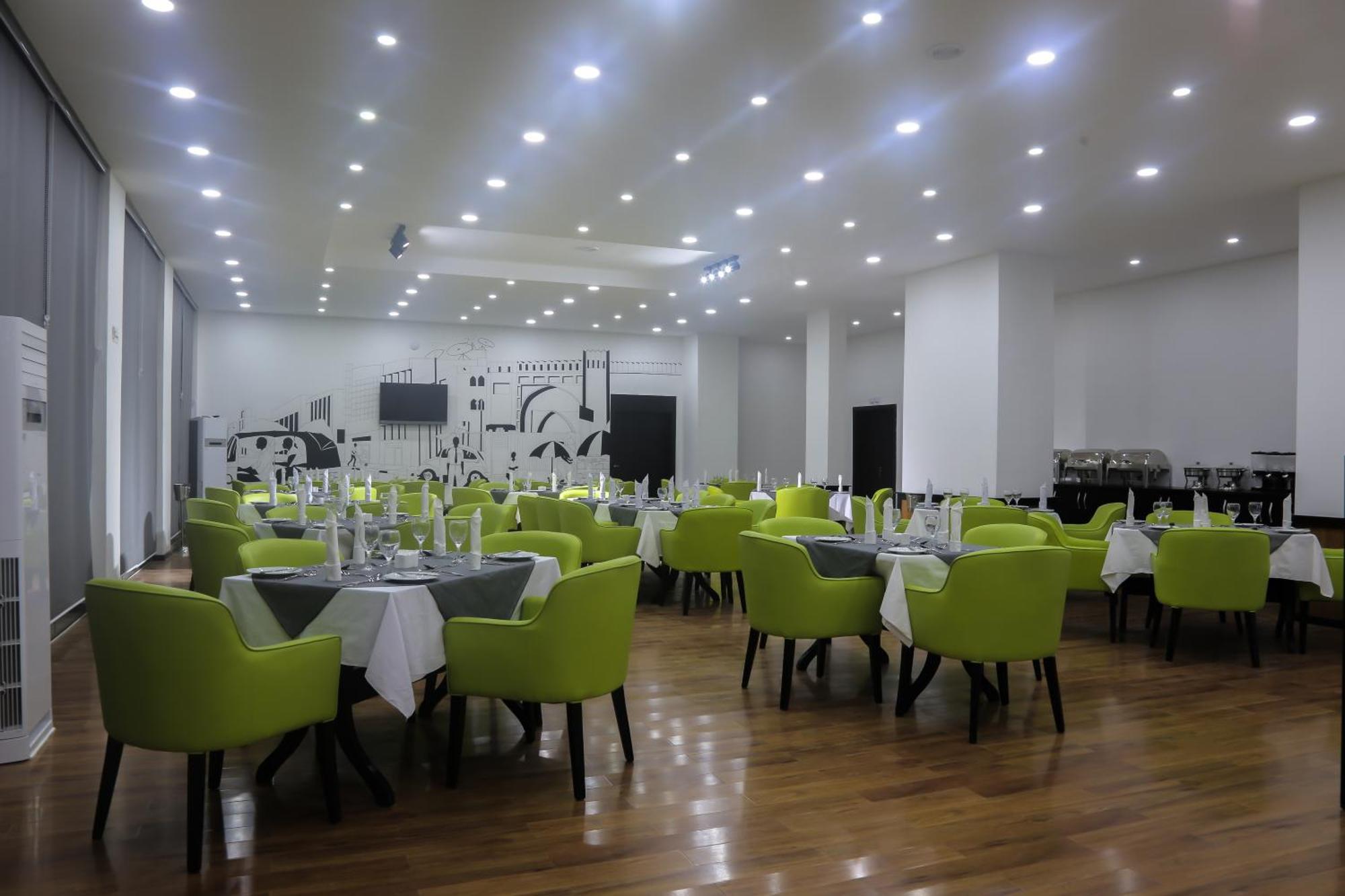 BON Hotel Ikeja Residence Bagian luar foto